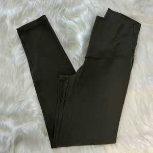 Offline by Aerie Real Me 7/8 Legging Hi-Rise Olive Green Size Small